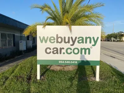 Exterior Signs on Posts Photo